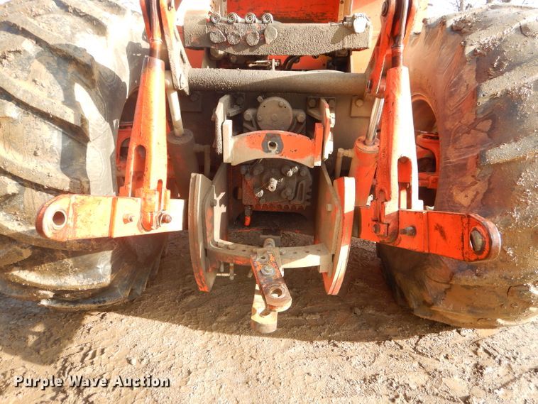 image for item GG9516 Case 2470 4WD tractor