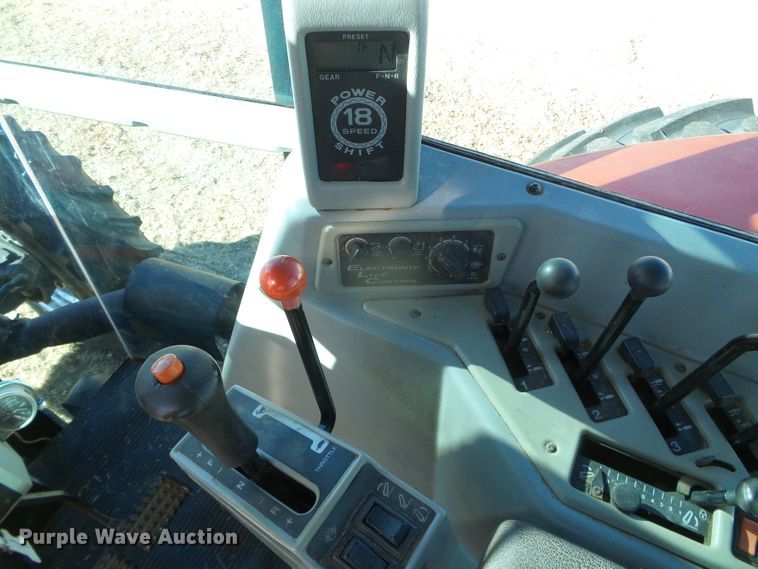 image for item H1253 1997 AGCO Allis 9675 MFWD tractor