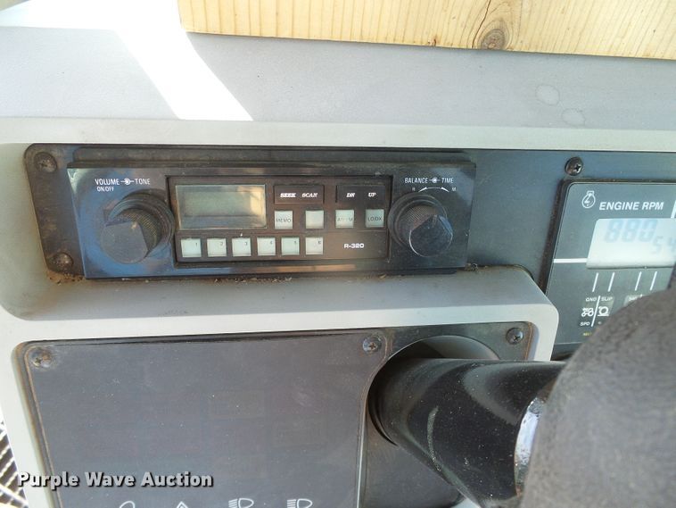 image for item H1253 1997 AGCO Allis 9675 MFWD tractor