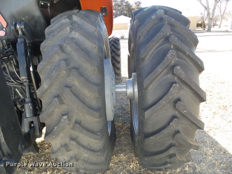 image for item H1253 1997 AGCO Allis 9675 MFWD tractor