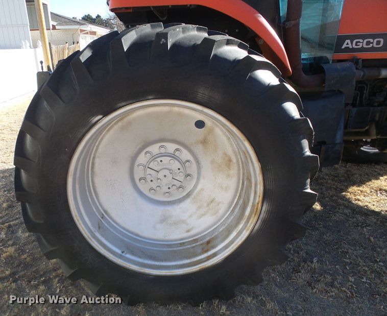 image for item H1253 1997 AGCO Allis 9675 MFWD tractor