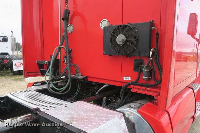 image for item DB10072 2012 Kenworth T700 semi truck