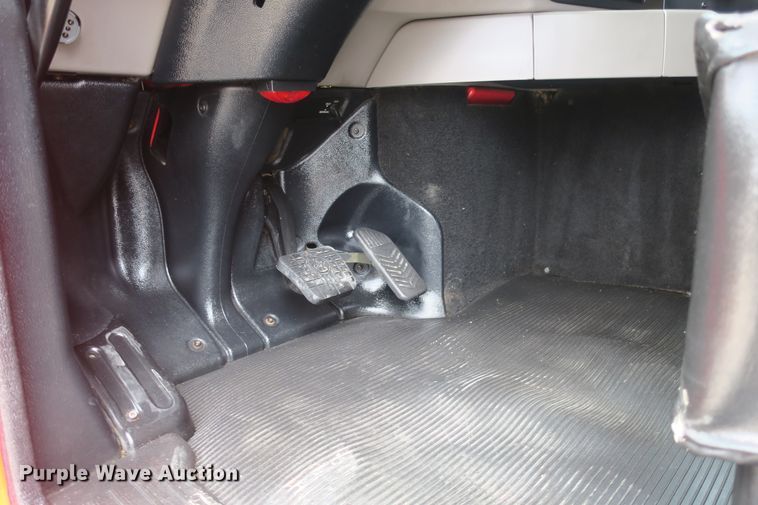 image for item DB10072 2012 Kenworth T700 semi truck