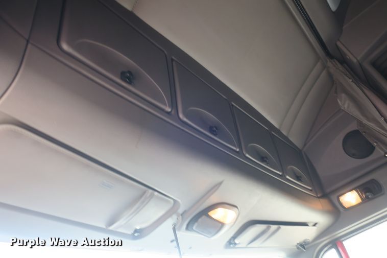 image for item DB10072 2012 Kenworth T700 semi truck