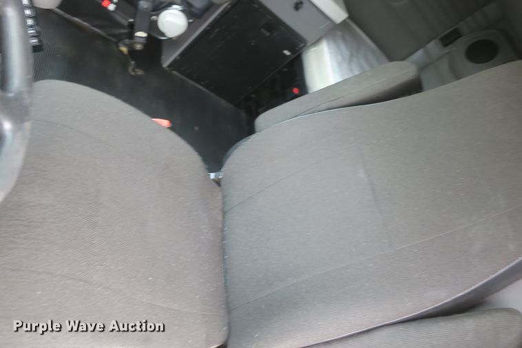 image for item DB10072 2012 Kenworth T700 semi truck