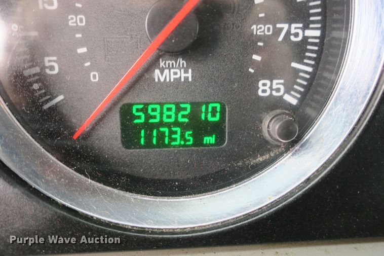 image for item DB10072 2012 Kenworth T700 semi truck