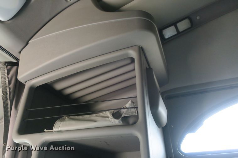 image for item DB10072 2012 Kenworth T700 semi truck