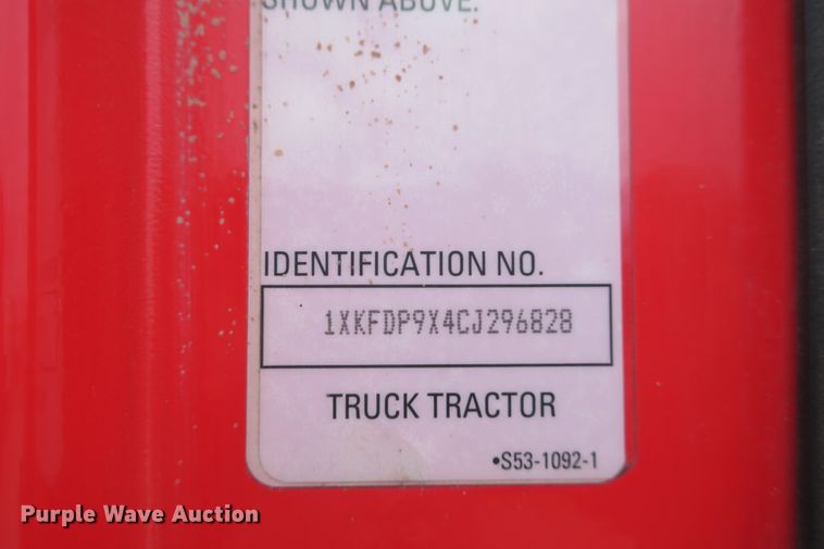 image for item DB10072 2012 Kenworth T700 semi truck