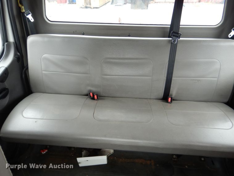 image for item DE4061 2007 Freightliner Business Class M2 Crew Cab truck cab and chassis