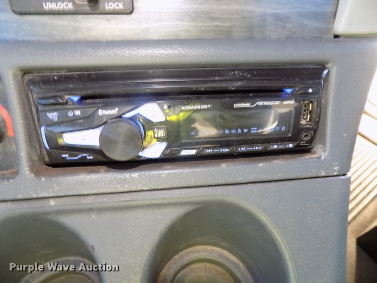 image for item DG2488 2006 Freightliner Columbia semi truck