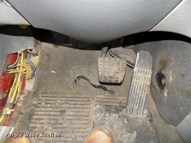 image for item DG2488 2006 Freightliner Columbia semi truck