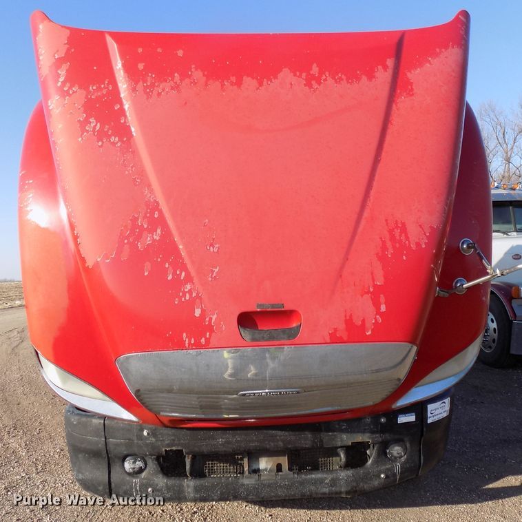 image for item DG2488 2006 Freightliner Columbia semi truck