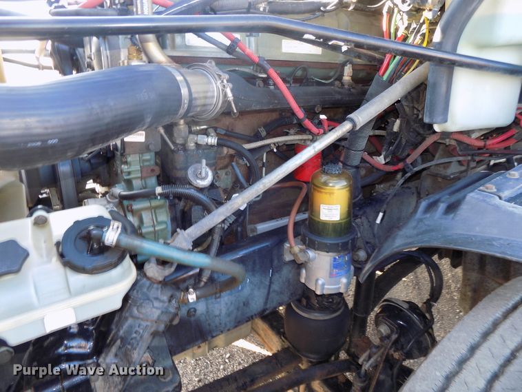 image for item DG2488 2006 Freightliner Columbia semi truck