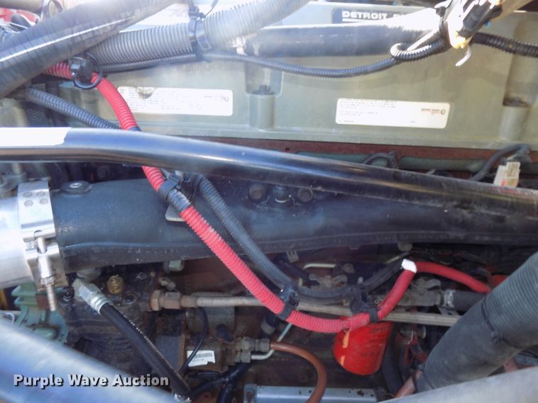 image for item DG2488 2006 Freightliner Columbia semi truck