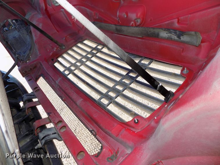 image for item DG2488 2006 Freightliner Columbia semi truck