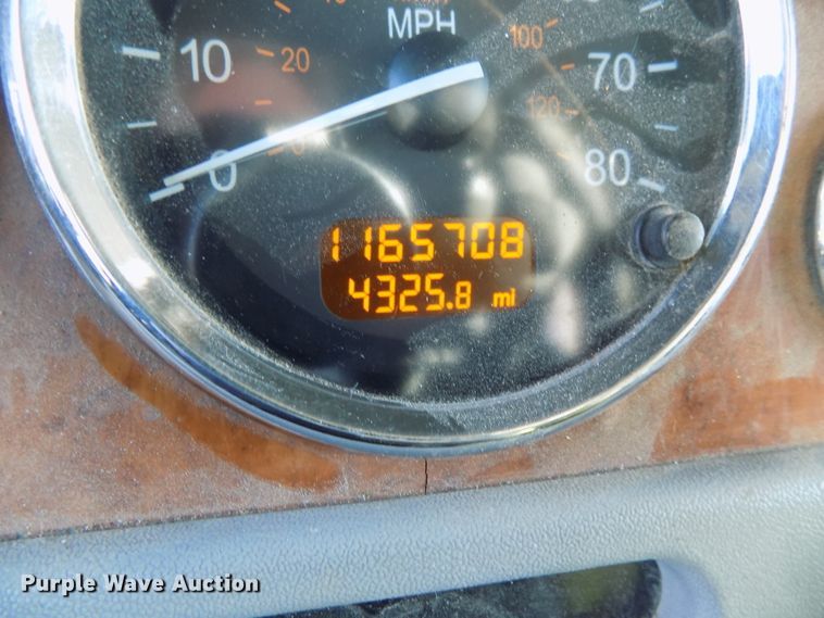 image for item DG2490 2007 Peterbilt 379 semi truck