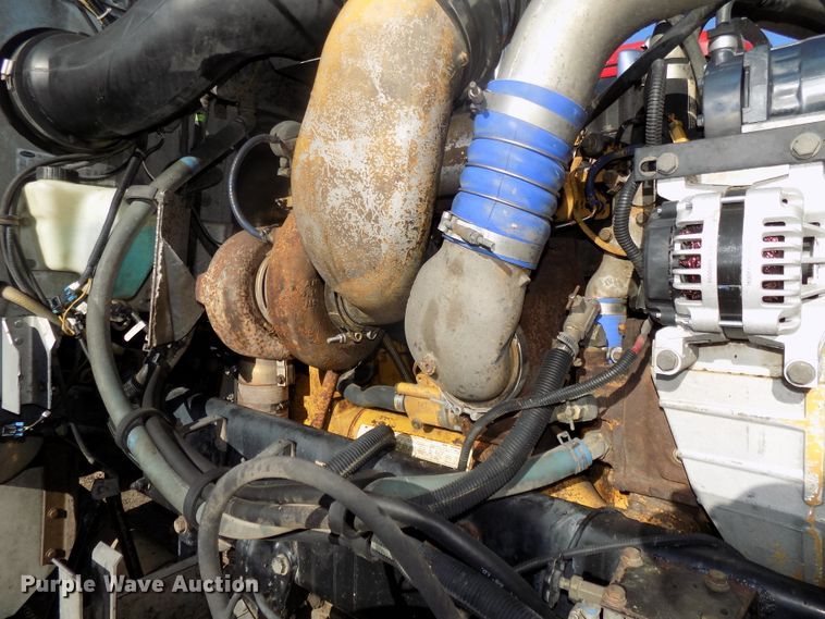 image for item DG2490 2007 Peterbilt 379 semi truck