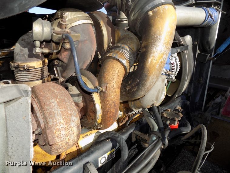 image for item DG2490 2007 Peterbilt 379 semi truck