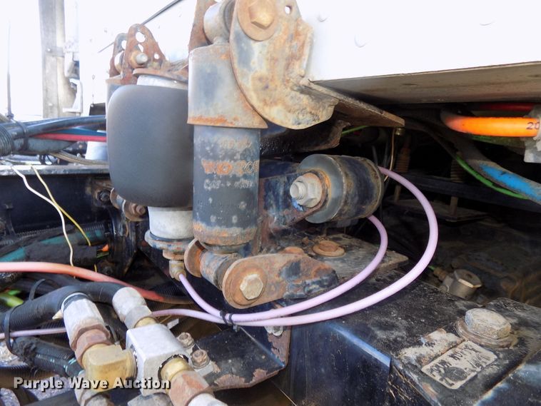 image for item DG2490 2007 Peterbilt 379 semi truck