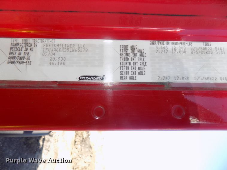 image for item DG2491 2005 Freightliner Columbia semi truck