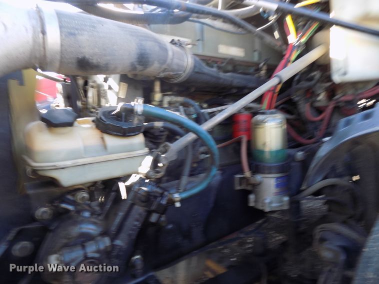 image for item DG2492 2006 Freightliner Columbia semi truck