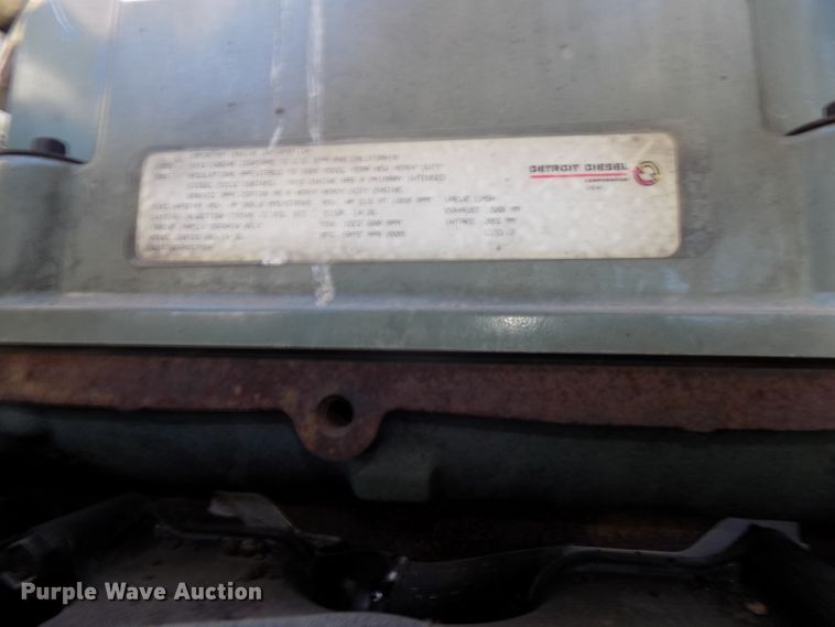 image for item DG2492 2006 Freightliner Columbia semi truck