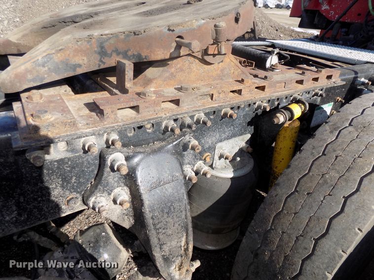 image for item DG2492 2006 Freightliner Columbia semi truck