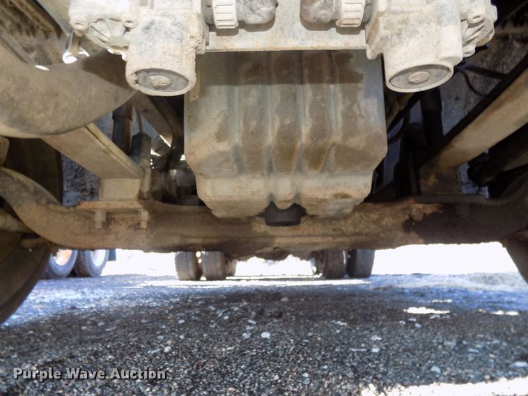 image for item DG2492 2006 Freightliner Columbia semi truck