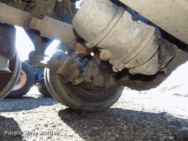 image for item DG2492 2006 Freightliner Columbia semi truck