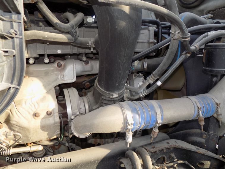 image for item DG2497 2010 Freightliner Cascadia semi truck