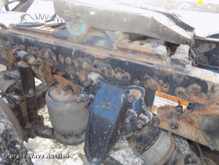 image for item DG2497 2010 Freightliner Cascadia semi truck