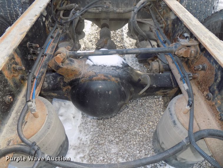 image for item DG2497 2010 Freightliner Cascadia semi truck