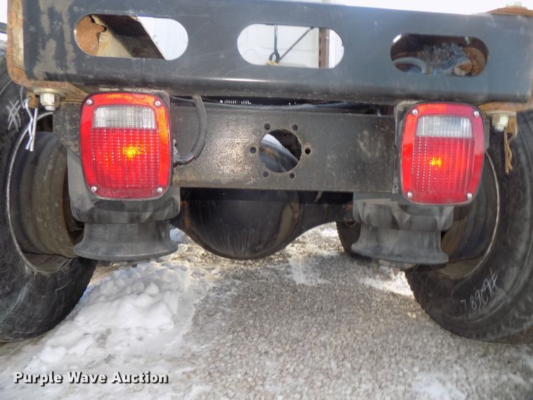 image for item DG2497 2010 Freightliner Cascadia semi truck