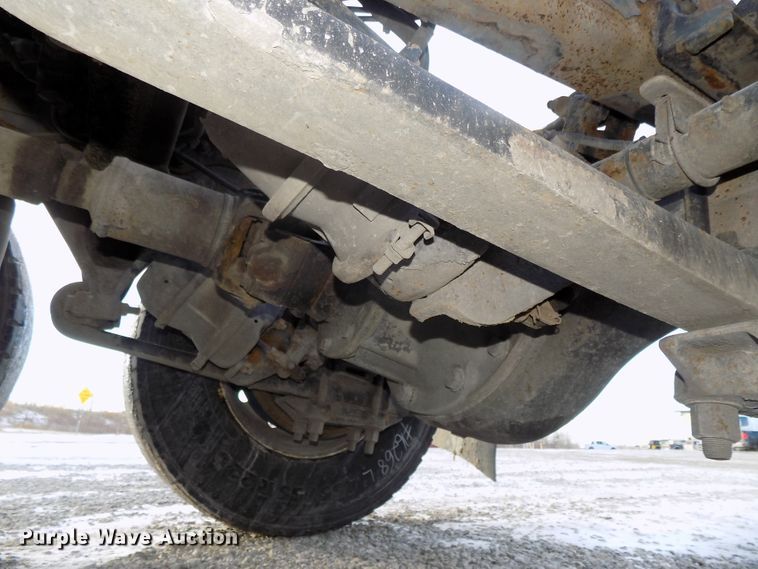 image for item DG2497 2010 Freightliner Cascadia semi truck