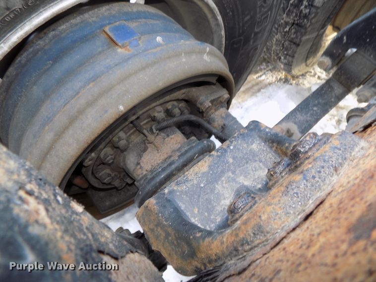 image for item DG2497 2010 Freightliner Cascadia semi truck