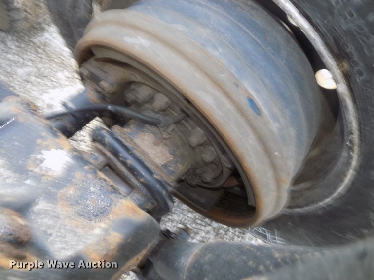 image for item DG2497 2010 Freightliner Cascadia semi truck