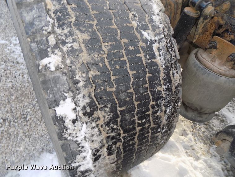 image for item DG2497 2010 Freightliner Cascadia semi truck