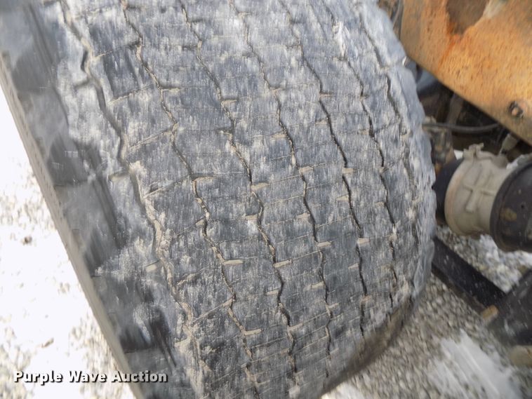 image for item DG2497 2010 Freightliner Cascadia semi truck