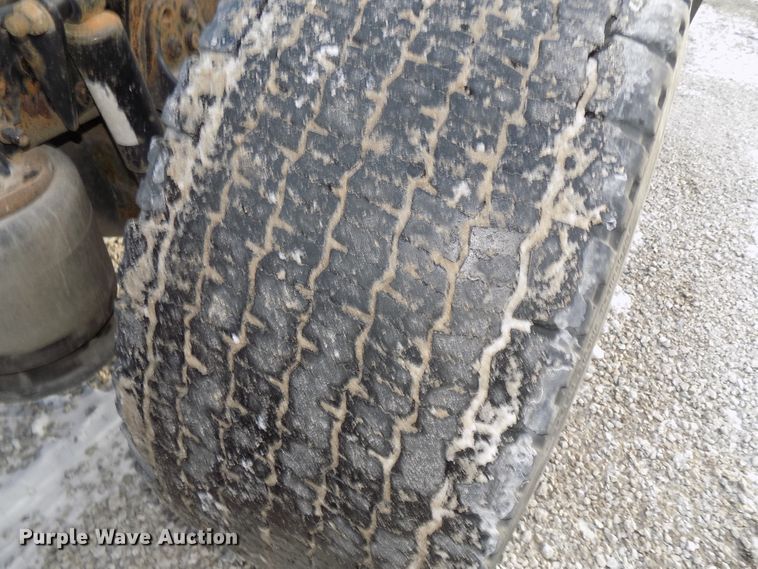 image for item DG2497 2010 Freightliner Cascadia semi truck