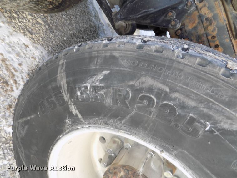 image for item DG2497 2010 Freightliner Cascadia semi truck