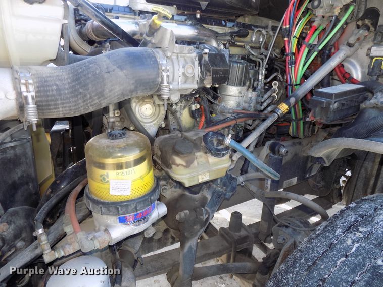 image for item DG2498 2012 Freightliner Cascadia semi truck