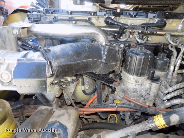 image for item DG2498 2012 Freightliner Cascadia semi truck