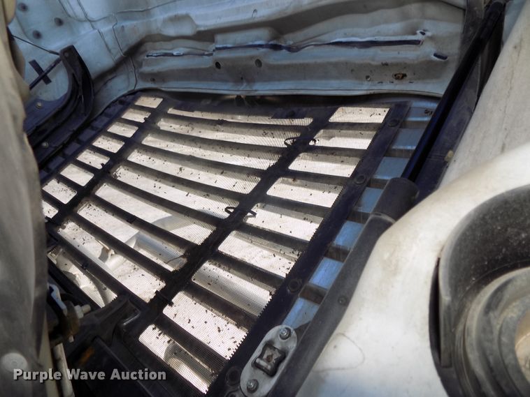 image for item DG2498 2012 Freightliner Cascadia semi truck