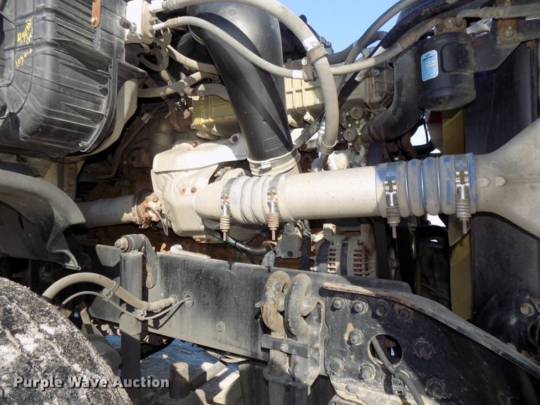 image for item DG2498 2012 Freightliner Cascadia semi truck