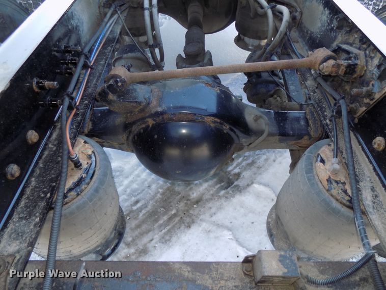 image for item DG2498 2012 Freightliner Cascadia semi truck