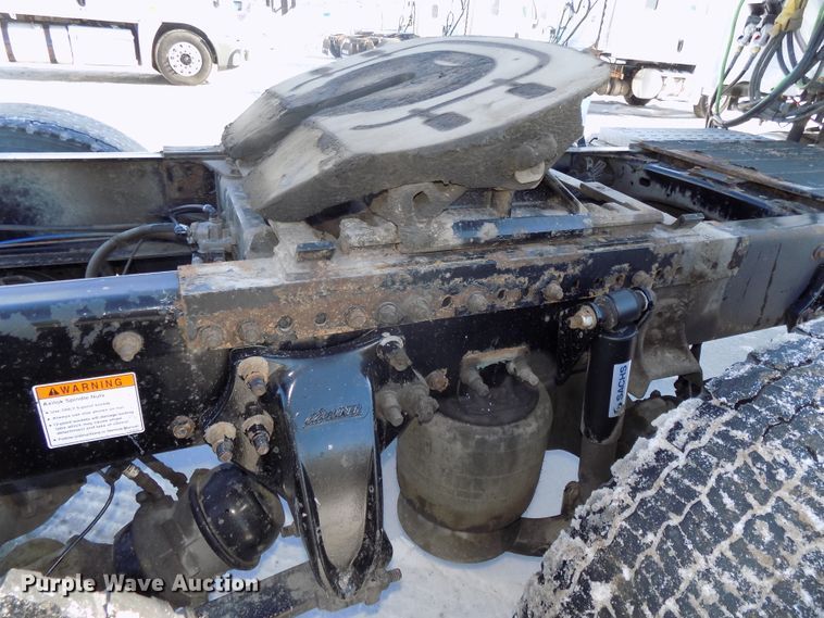 image for item DG2498 2012 Freightliner Cascadia semi truck