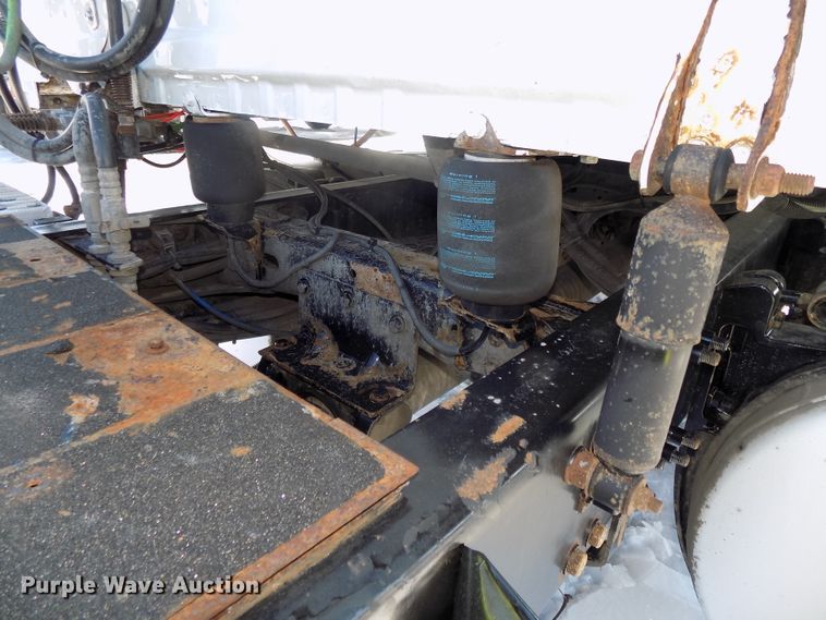 image for item DG2498 2012 Freightliner Cascadia semi truck