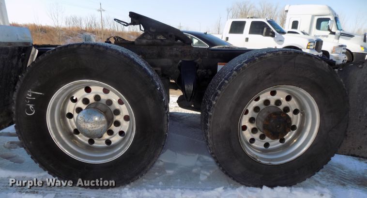 image for item DG2498 2012 Freightliner Cascadia semi truck