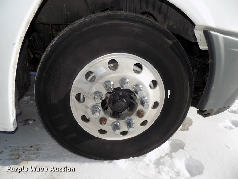 image for item DG2498 2012 Freightliner Cascadia semi truck