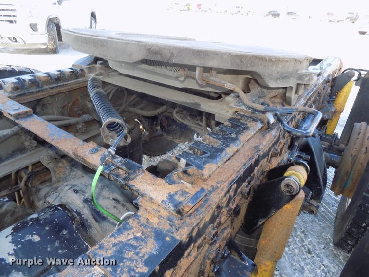 image for item DG2499 2010 Freightliner Cascadia semi truck